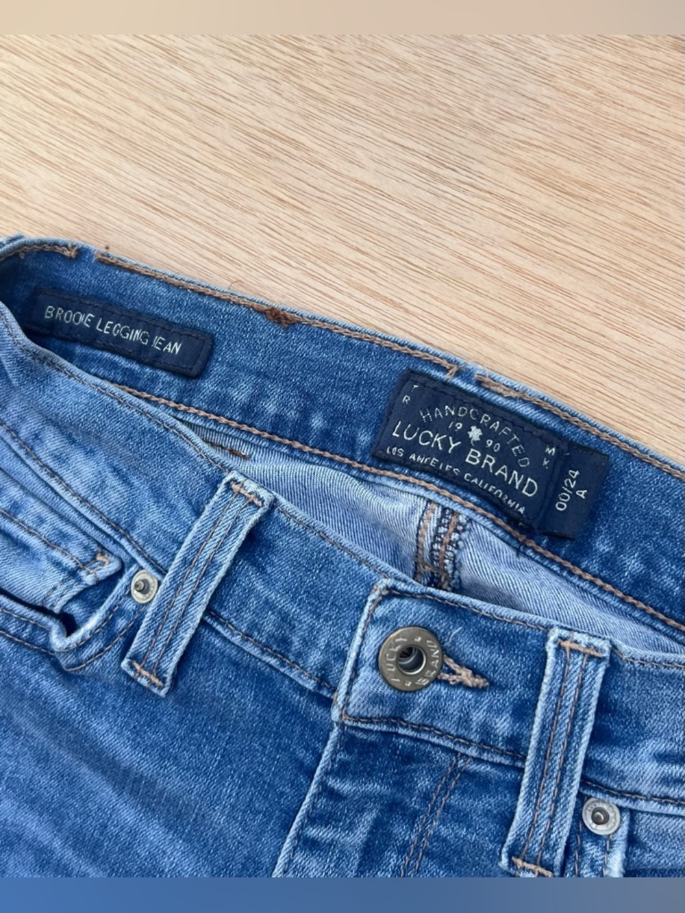 Lucky Brand Low Rise Medium Blue Wash Distressed Skinny Jeans 24 Y2K Festival - Picture 4 of 11
